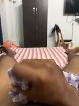 usermood2000 online show from 11-23-25, 07:30