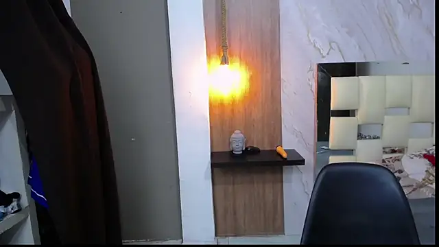 Snapshot of honeymoon_12 chatting on 09-23-25, 03:20 honeymoon 12 online show from 09-23-25, 03:20