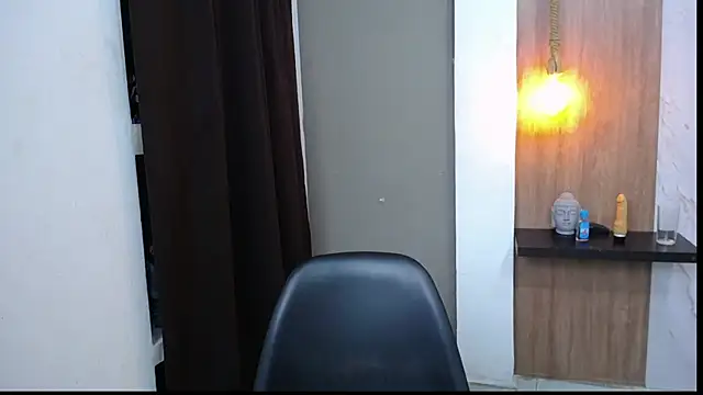 Snapshot of honeymoon_12 chatting on 09-24-25, 03:32 honeymoon 12 online show from 09-24-25, 03:32