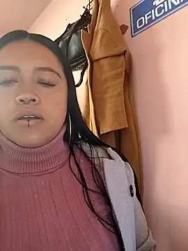 -Mia1 online show from 09-24-25, 01:25