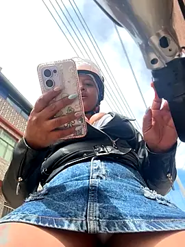 -Mia1 online show from 11-05-25, 03:34