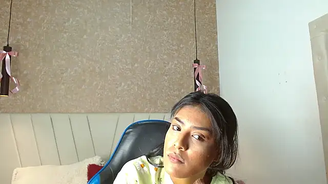 Snapshot of babilett chatting on 11-24-25, 11:43 babilett online show from 11-24-25, 11:43