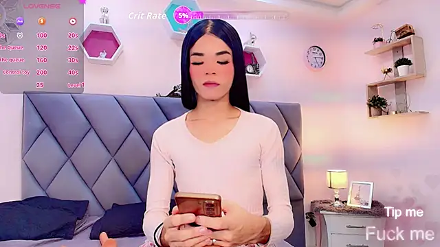 Amira Ember online show from 09-09-25, 08:41