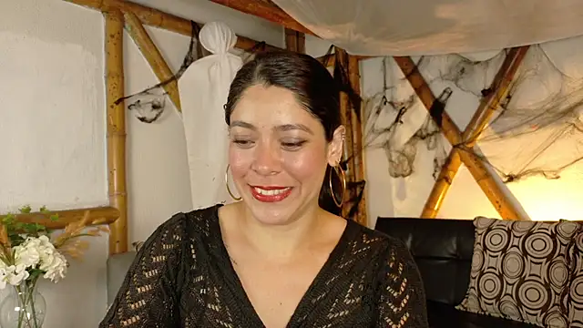 sofiia diaz0805 online show from 10-29-25, 11:39