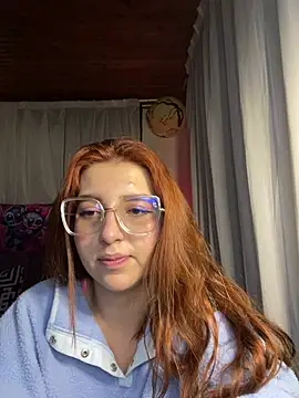 CoraVibes online show from 02-03-26, 12:21