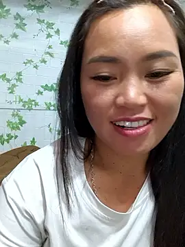 Snapshot of bany-xx chatting on 11-10-25, 11:31 bany-xx online show from 11-10-25, 11:31