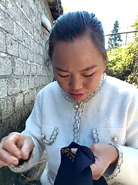 Snapshot of bany-xx chatting on 12-01-25, 03:22 bany-xx online show from 12-01-25, 03:22