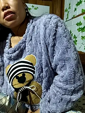 Snapshot of bany-xx chatting on 12-04-25, 11:30 bany-xx online show from 12-04-25, 11:30