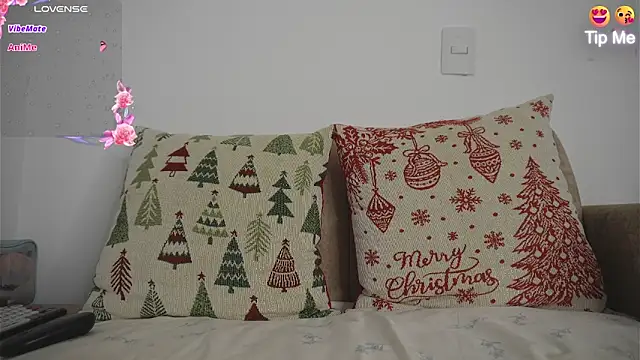 Roxybeautyy online show from 03-20-26, 09:36