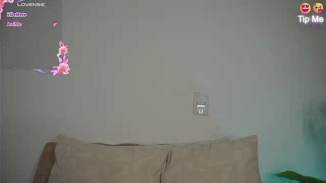 Roxybeautyy online show from 04-04-26, 09:23