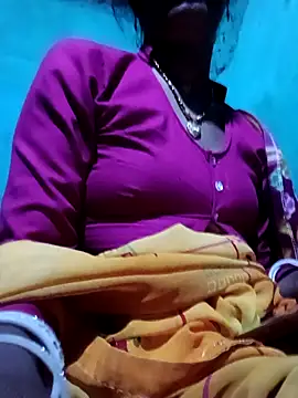 Snapshot of Radha8080 chatting on 11-07-25, 04:07 Radha8080 online show from 11-07-25, 04:07