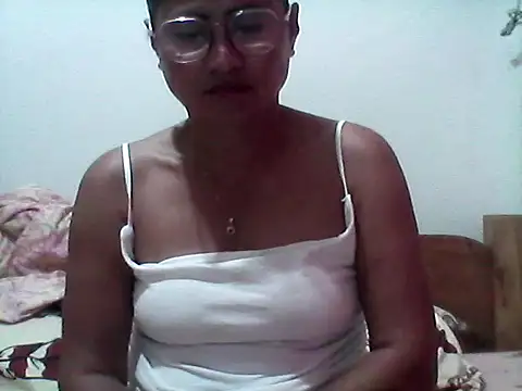 nathalie0045 online show from 09-30-25, 11:04