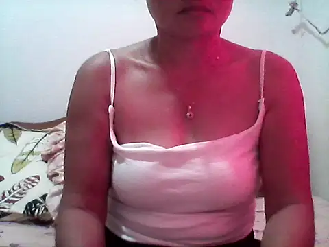 nathalie0045 online show from 10-01-25, 02:06