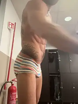 Snapshot of GmGit chatting on 09-29-25, 09:25 GmGit online show from 09-29-25, 09:25