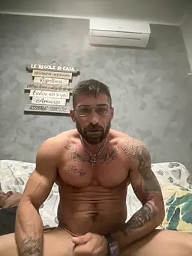 Snapshot of GmGit chatting on 10-05-25, 03:27 GmGit online show from 10-05-25, 03:27