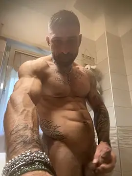 Snapshot of GmGit chatting on 10-13-25, 08:58 GmGit online show from 10-13-25, 08:58