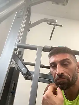 Snapshot of GmGit chatting on 10-31-25, 07:31 GmGit online show from 10-31-25, 07:31