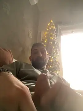 Snapshot of GmGit chatting on 12-01-25, 02:00 GmGit online show from 12-01-25, 02:00