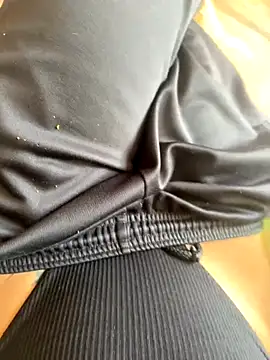 Snapshot of deeidnic chatting on 10-06-25, 02:25 deeidnic online show from 10-06-25, 02:25