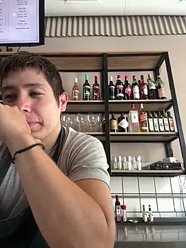 Snapshot of 9999Alez chatting on 02-10-26, 06:12 9999Alez online show from 02-10-26, 06:12