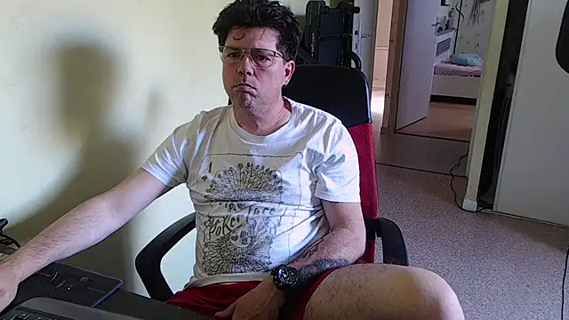 blueandwhite1 online show from 04-08-26, 02:28