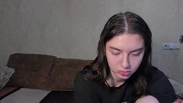 muuur fam online show from 11-04-25, 07:24