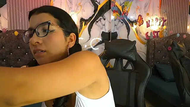 GiaCutee online show from 04-01-26, 03:18