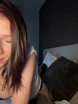 lisapeperoni online show from 03-29-26, 01:44