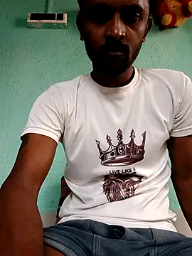 Snapshot of ShinuRoy chatting on 10-16-25, 08:48 ShinuRoy online show from 10-16-25, 08:48