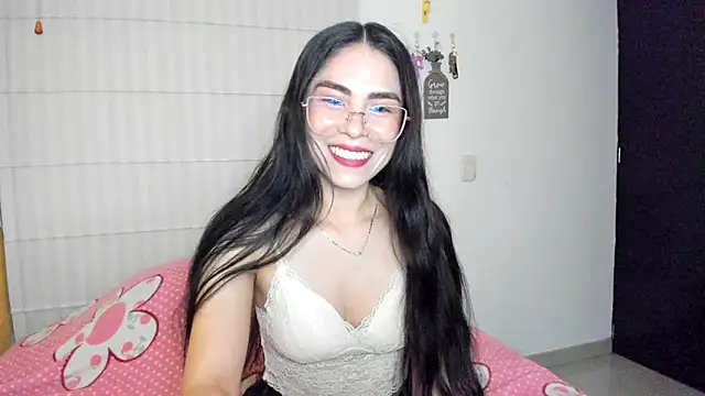 Snapshot of sasha_jonne chatting on 09-24-25, 11:52 sasha jonne online show from 09-24-25, 11:52