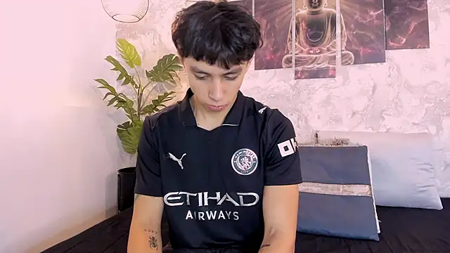 Tyler durten online show from 10-05-25, 03:27