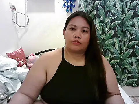 Snapshot of Bubble_Buns chatting on 10-18-25, 03:02 Bubble Buns online show from 10-18-25, 03:02