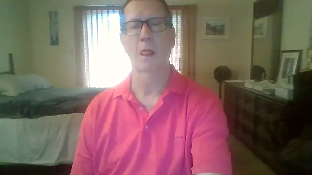 Snapshot of camminmichaellll chatting on 09-10-25, 05:02 camminmichaellll online show from 09-10-25, 05:02