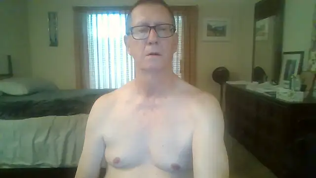 Snapshot of camminmichaellll chatting on 09-29-25, 11:20 camminmichaellll online show from 09-29-25, 11:20