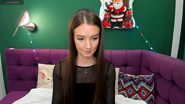 Snapshot of LoraSunnyy chatting on 01-10-26, 06:37 LoraSunnyy online show from 01-10-26, 06:37