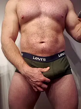 AlphaGymMale online show from 12-22-25, 10:01