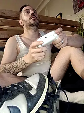 branletteur online show from 02-05-26, 10:25