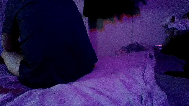 Snapshot of B3toBaby chatting on 05-18-26, 07:14 B3toBaby online show from 05-18-26, 07:14