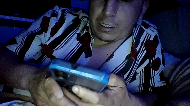 Snapshot of B3toBaby chatting on 06-07-26, 10:52 B3toBaby online show from 06-07-26, 10:52