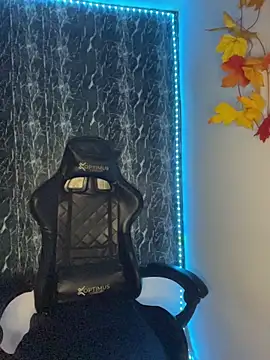 Snapshot of Alejandro_BigCock22 chatting on 11-06-25, 06:47 Alejandro BigCock22 online show from 11-06-25, 06:47