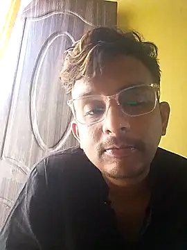 Snapshot of Nihaal17 chatting on 11-22-25, 04:22 Nihaal17 online show from 11-22-25, 04:22