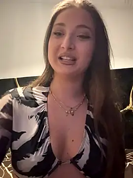 Snapshot of RebekaRose chatting on 10-13-25, 10:32 RebekaRose online show from 10-13-25, 10:32