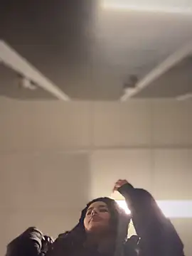 Snapshot of Risky_Workouts chatting on 10-10-25, 07:13 Risky Workouts online show from 10-10-25, 07:13