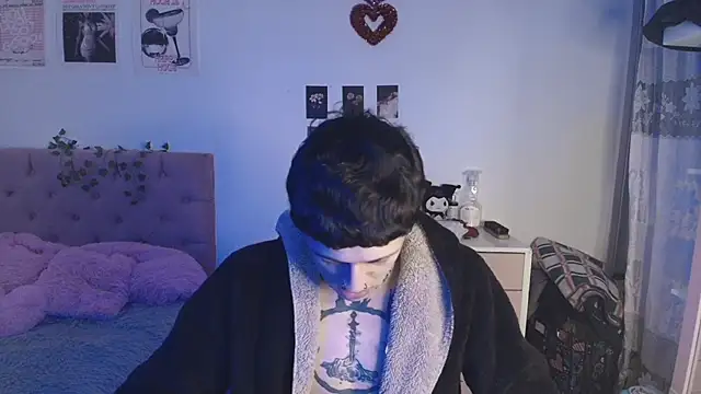 Snapshot of 2cyboy_ chatting on 09-30-25, 08:36 2cyboy online show from 09-30-25, 08:36