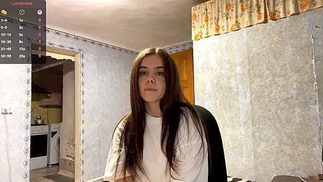 Lia rise online show from 09-25-25, 04:11