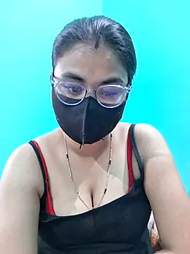 Snapshot of DivyaBhabhi69@xh chatting on 03-14-26, 05:35 DivyaBhabhi69xh online show from 03-14-26, 05:35