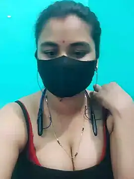 Snapshot of DivyaBhabhi69@xh chatting on 04-12-26, 08:03 DivyaBhabhi69xh online show from 04-12-26, 08:03