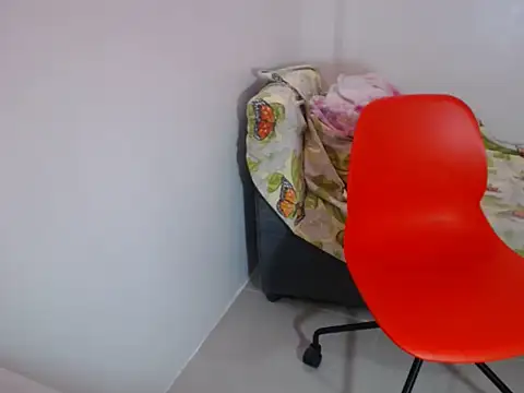 Snapshot of Melody_Khang chatting on 09-19-25, 04:14 Melody Khang online show from 09-19-25, 04:14