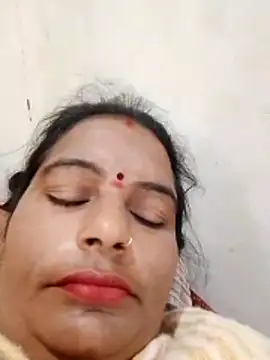 Suhani hot12 online show from 11-19-25, 12:21