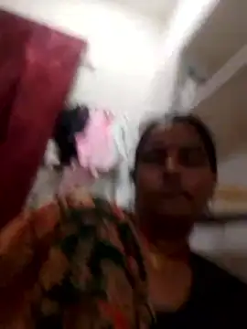 Suhani hot12 online show from 03-15-26, 04:57